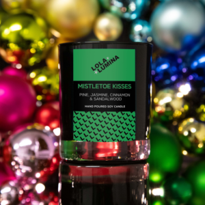mistletoe-kisses